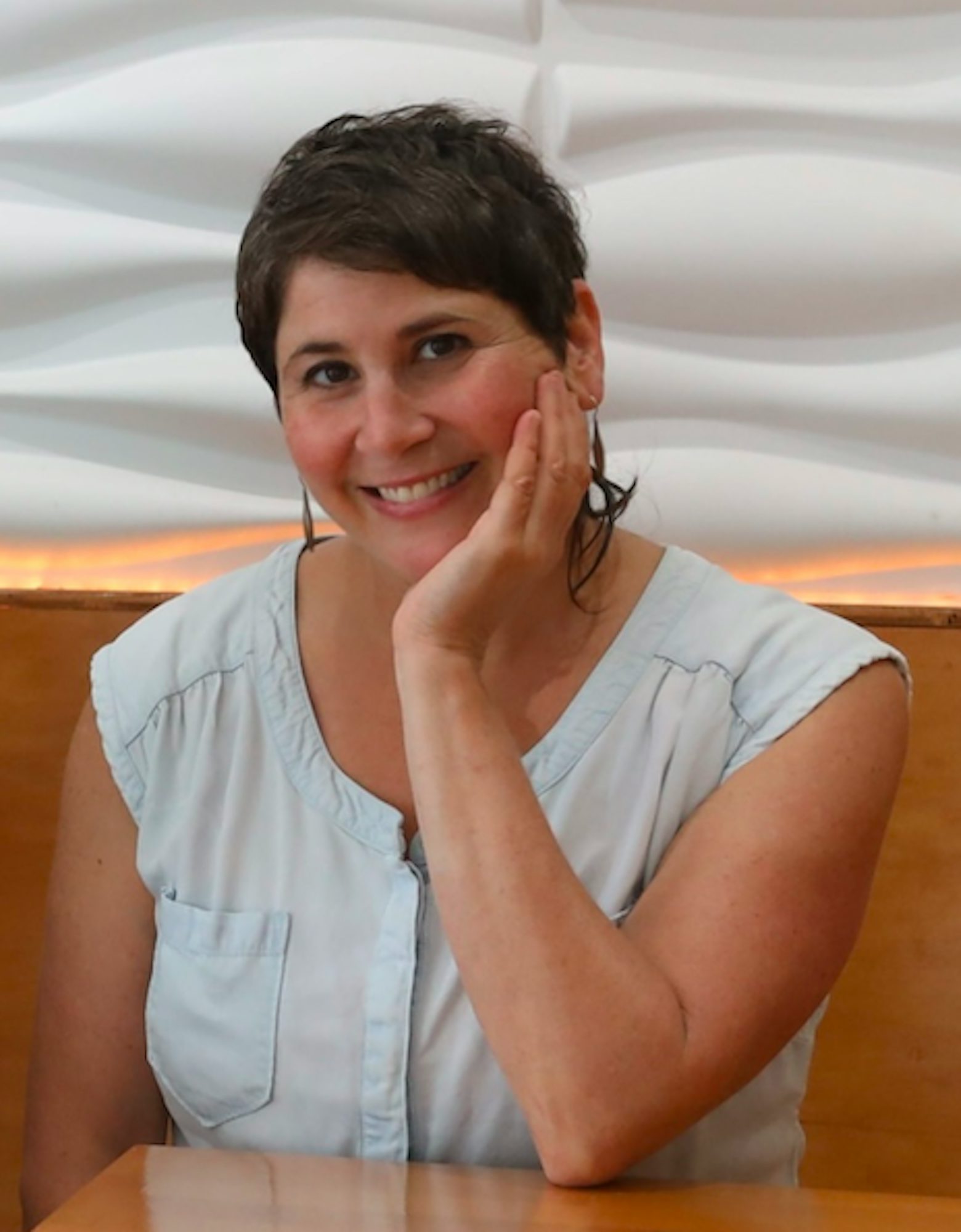 Leslie Rosenberg Headshot Cropped